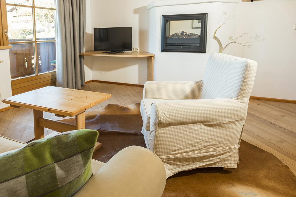 Frohnatur Hotel 4*